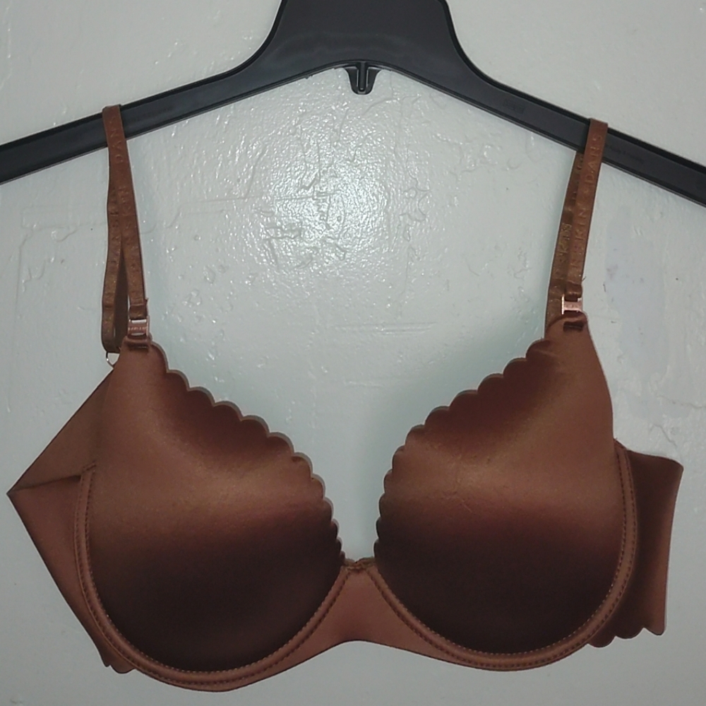 New Brown Danskin bra 38C 🤎🐻✨